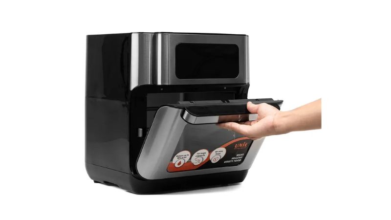 Unie UE-1000 là mẫu nồi chiên không dầu 12 lít được nhiều gia đình lựa chọn nhờ thiết kế dạng lò nướng hiện đại và khả năng chế biến đa dạng món ăn