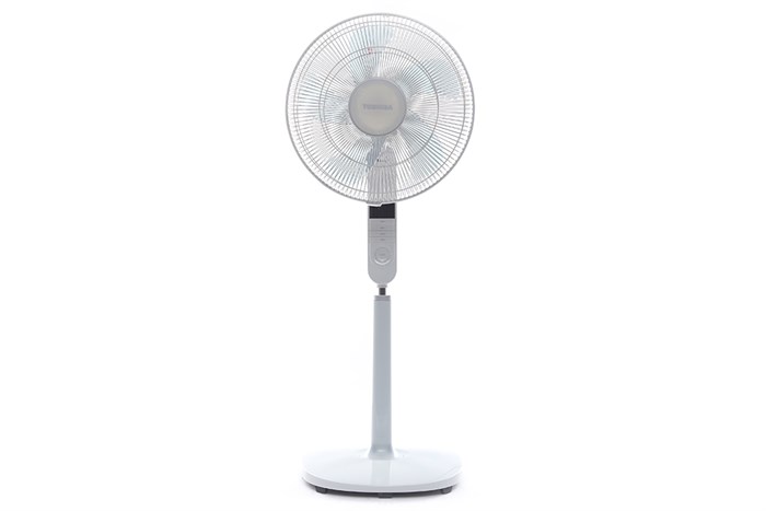 Quạt đứng Toshiba F-LSA20(H)VN với nhiều chế độ gió và khả năng điều khiển linh hoạt.